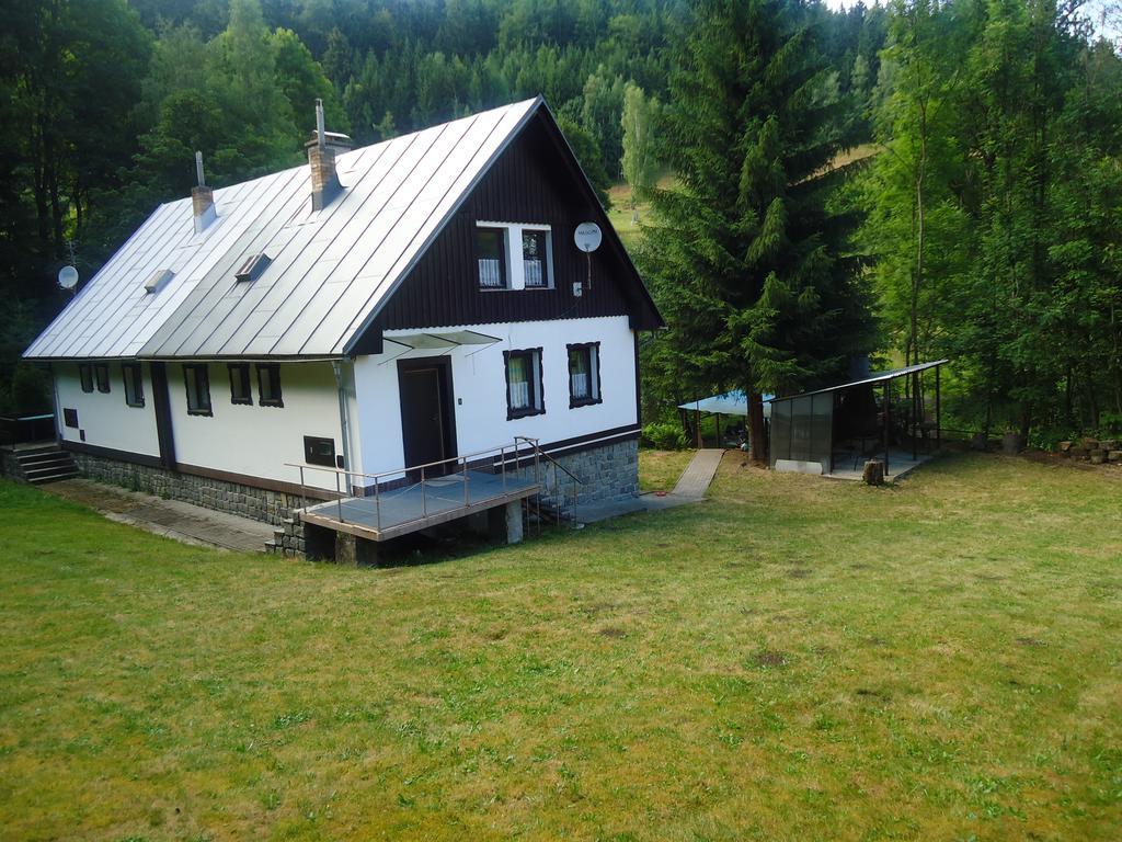 Chata Tanvaldsky Spicak Exteriör bild